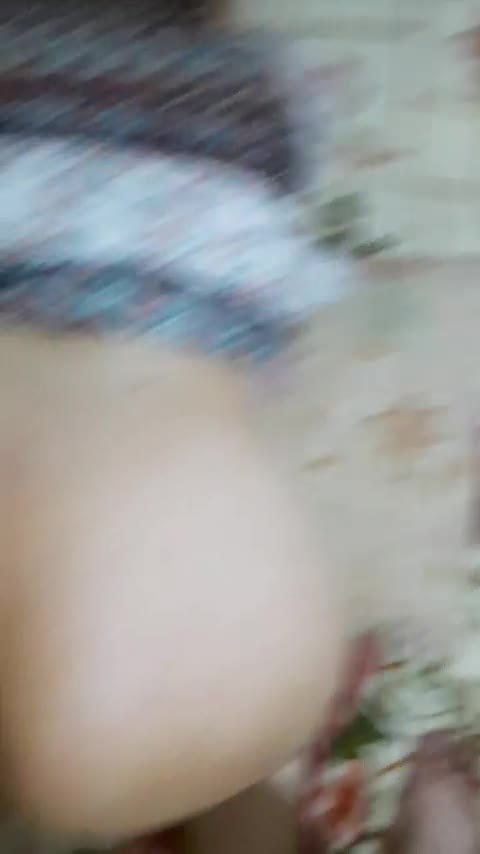 سوراخ کون گشاد زنش رو نشون میده و میکنه توش.mp4 - تماشای آنلاین در بکن تو