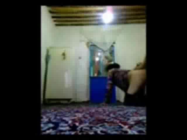 Fucking my Hot Sexy Ass Girlfriend in Bedroom on the Carpet Doggystyle.mp4 - تماشای آنلاین در بکن تو