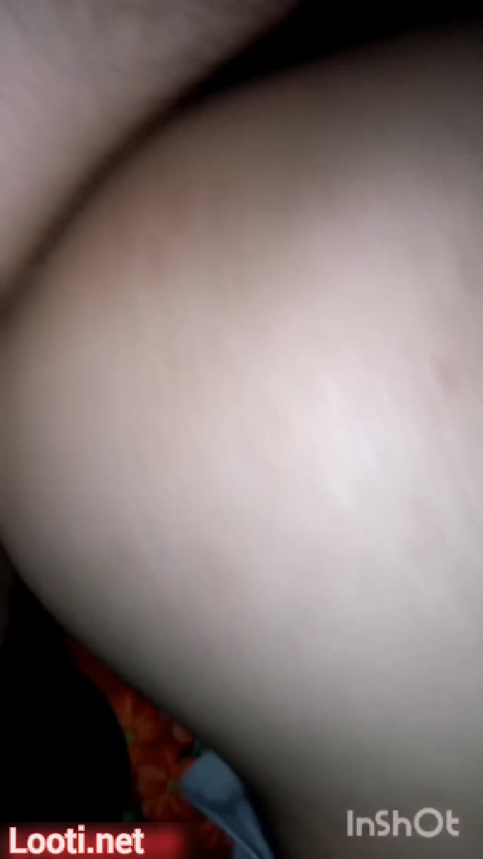 خانم حشری خودشو روی کیر دوست پسرش بالاپایین میکنه و پسره تا خایه تو کص مودار خانم تلمبه میزنه.mp4 - تماشای آنلاین در بکن تو