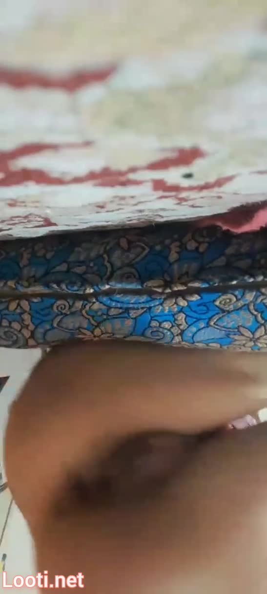 تینیجر حشری بادمجون کلفت و گنده میکنه توی سوراخ کونش و آبش میپاشه.mp4 - تماشای آنلاین در بکن تو