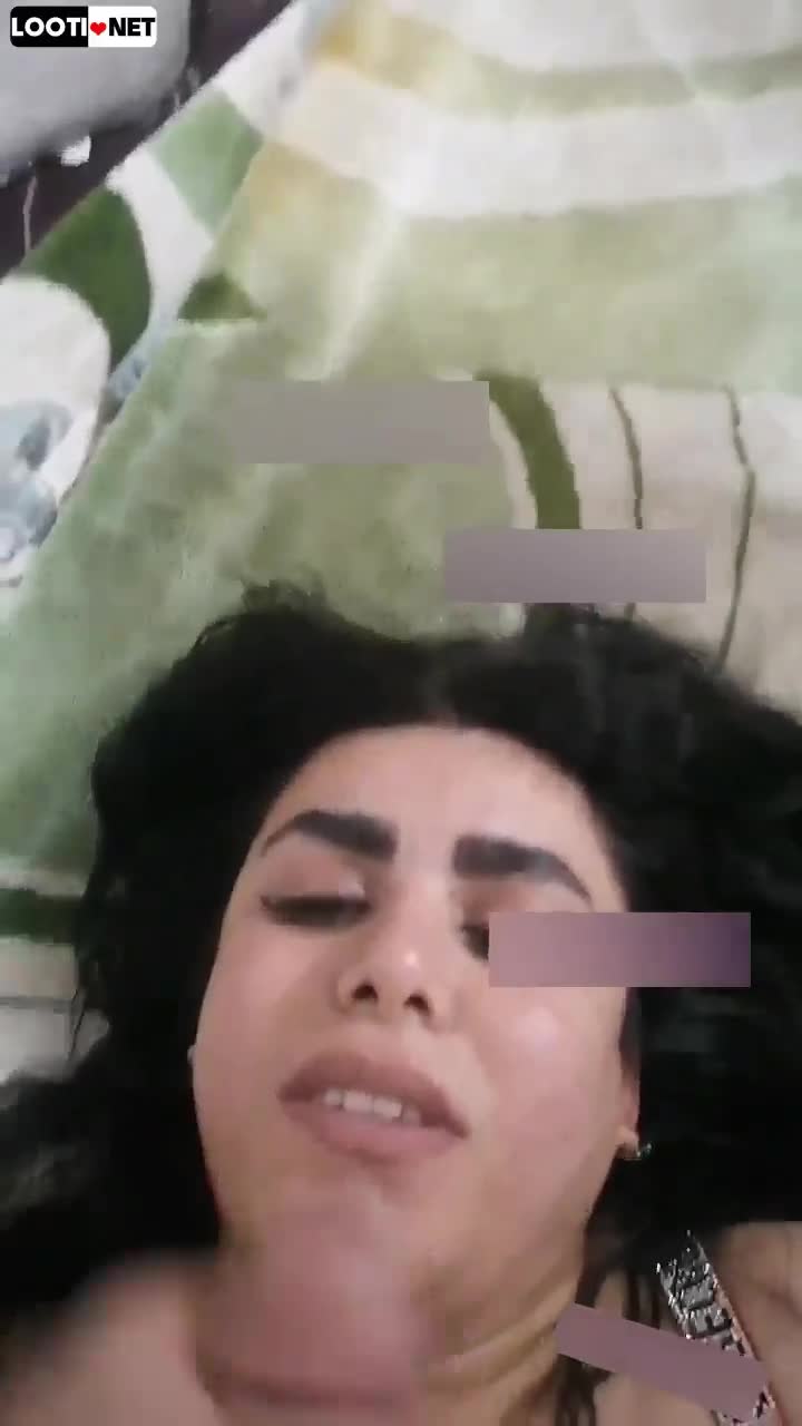 تو دهنش و صورتش آبشو خالی میکنه.mp4 - تماشای آنلاین در بکن تو