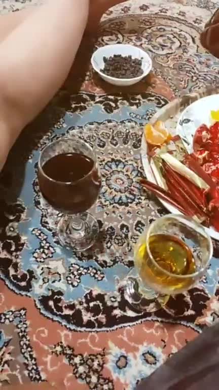 لایو سکسی زوج ایرانی پاهای خوشگلشو نشون میده.mp4 - تماشای آنلاین در بکن تو