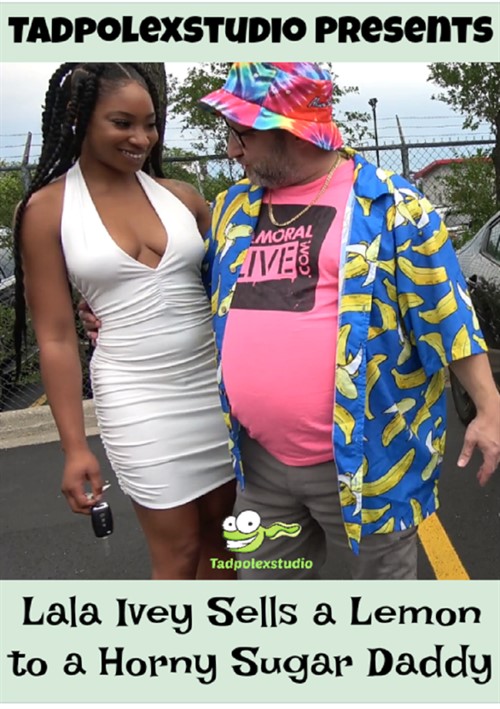 Sexy blonde satisfied by the Pro