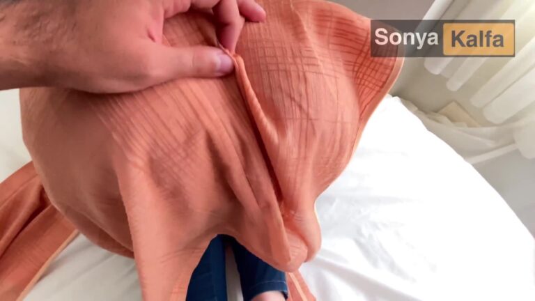 جنده پولی با مانتو جلو باز – Escort Hijab Girl Gets Fucked Hard in Hotel