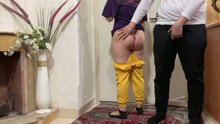 نظرمو درمورد اندامش پرسید ماساژش دادم هورنی شدیم