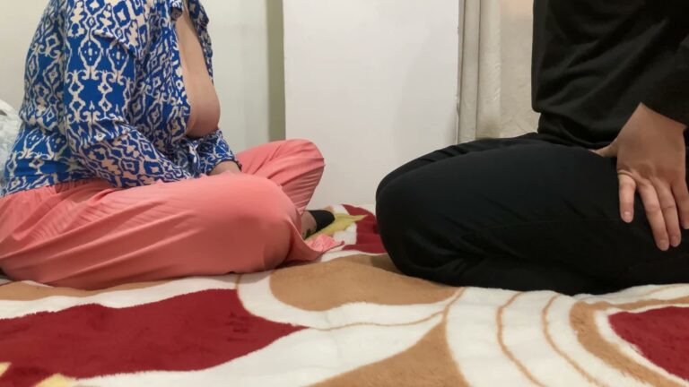 با زندایی بازی کردم باخت لا ممه ای داد بهم⁄ Sex with Horny MILF